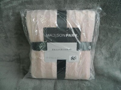 Madison Park Duke 50 x 60 Ribbed Faux Fur Throw Blanket Pink Blush MP50 4823 NEW-image