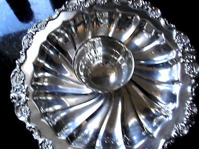 Baroque by Wallace  Large Shrimp and Dip  Server #717-image
