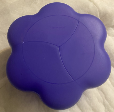 Tupperware Purple Serving Center Chips & Dips/ Veggies tray/Salad & More-image