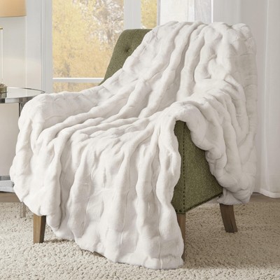 Madison Park Luxuriously Cozy Soft Long Faux Fur Throw Basketweave Blanket Re...-image