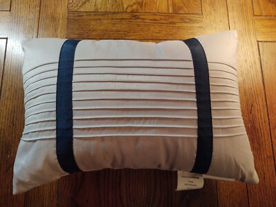 Madison Park Essentials  Cushion Throw Pillow 17-1/2