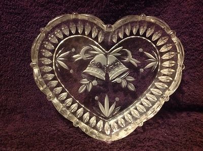 MIKASA/STUDIO NOVA CRYSTAL HEART SHAPED DISH W/BELLS & LEAVES FROSTED - ELEGANT-image