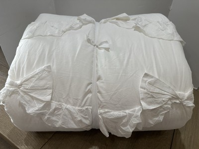 Pottery Barn LoveShackFancy Ruffle Bow Quilt Full Queen white/ivory-image