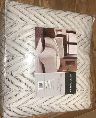 Madison Park Adelyn Ultra Soft Plush Faux Fur Chevron 3 Full/Queen, Ivory -image