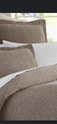 Pottery Barn Valerie Floral Matelasse Queen Size Duvet Color Brownstone -image