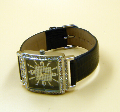 STUDIO Time Ladies Quartz Wristwatch New Battery Excellent-image