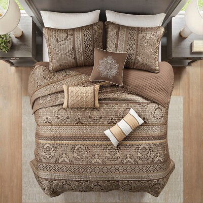 Madison Park Bellagio 6 Piece Jacquard Quilt Set with Throw Pillows-image