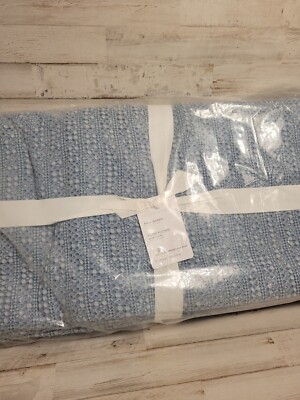 Pottery Barn Honeycomb Cotton Duvet Cover Queen Light Chambray Blue-image