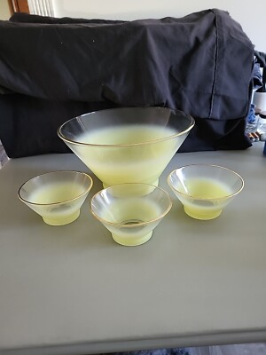 Vtg Blendo 4 Pc. Chip & Dip/Salad Bowl Set West Virginia Glass Co Yellow-image
