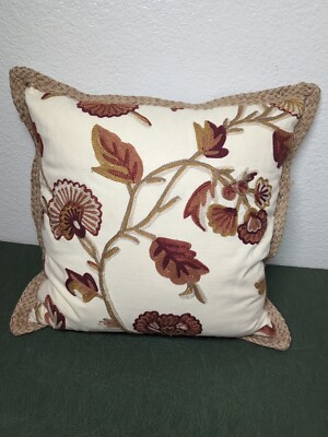 Pottery Barn Sham 20 x 20 Cotton Jute Burlap Embroidered Ivory Floral & Pillow-image