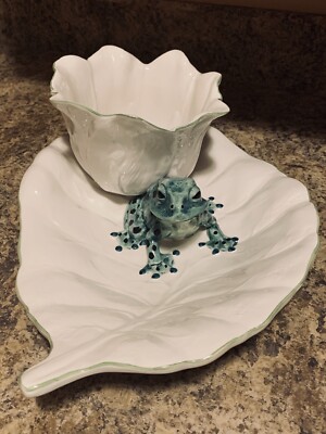 Unique 3 D Frog On Leaf X Large Italy  Ceramic  Platter Veggie Chips / Dip Bowl-image