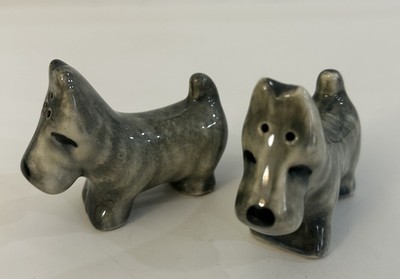 Vintage 1975 Studio Ceramic Terrier Dog Mini Salt And Pepper Shakers Approx 2”H-image