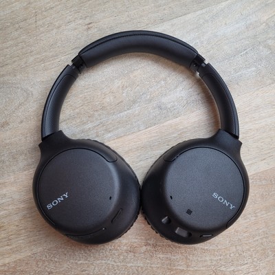 Sony WH-CH710N/B Wireless Bluetooth Noise Cancelling Over-Ear Headphones Black 1-image