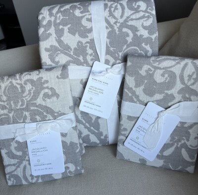 Pottery Barn Jacquard Medallion KING / CAL KING Duvet & 2 EURO Shams GRAY, $459-image