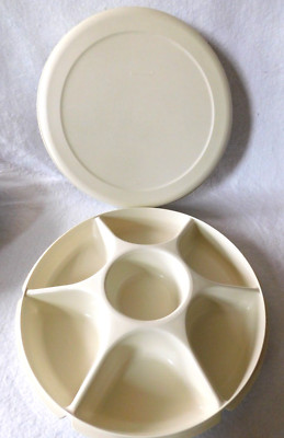 Tupperware Divided Veggie /Fruit/Dip Snack Party Tray Almond 1665-3 W/Lid 1666-1-image