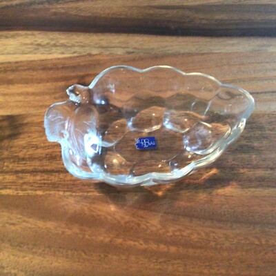 Nature's Harvest Fruit Bowl by Studio Nova - Bunch of Grapes Shape-image