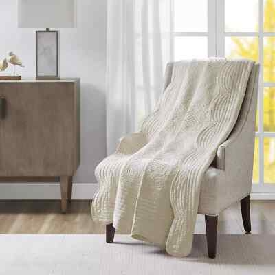 MADISON PARK LUXE QUILTED THROW  NEW-image