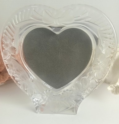 Studio Nova Heart Shaped Photo Frame with Frosted Bow and Flowers-image