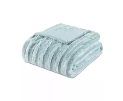 Madison Park Duke Ribbed Faux Fur Throw 50x60 - Blue *NEW*-image