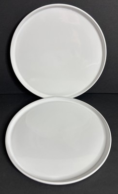 2 Pottery Barn Finn  White Dinner Plates 10