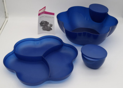 Tupperware 1.5 Gal Chip & Dip Flower Bowl Serving Tray SET w/2 Side Bowls Blue-image