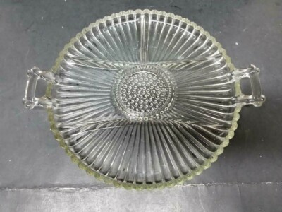 LARGE VTG GLASS DIVIDED DISH PLATE PLATTER TRAY VEGGIE DIP W/HANDLES 15