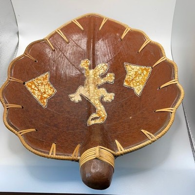 HAND CRAFTED leaf shaped & lizard/salamander decorative bowl art-image