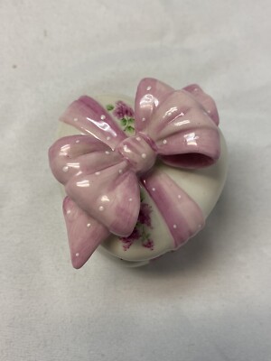 Studio USA Heart Shaped Hinged Trinket Jewelry Box with Pink Polka Dot Bow-image