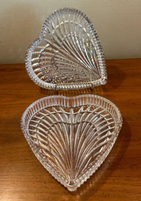 Pair of Waterford Heart-Shaped Vanity Trays - Ireland-image