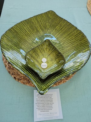 Princess House Large Green Leaf Platter & Serving Bowl / Chip & Dip Set-image