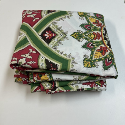 Pottery Barn Full/Queen Green Red Ashton Medallion Duvet Cover Organic Cotton-image