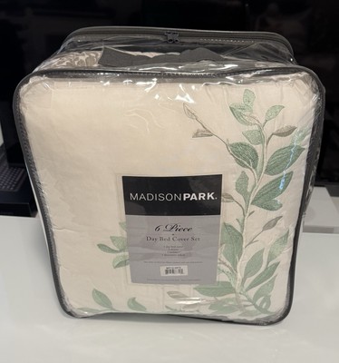 Madison Park 5 Piece Day Bed Set-image