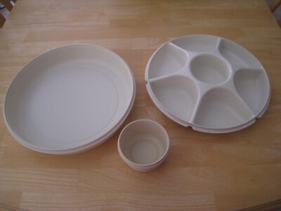 Vintage TUPPERWARE Chip & Dip Sectioned Tray with Lid/ Dip Bowl Tacos & Veg-image