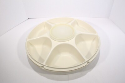 Tupperware 1665-5 Divided Serving Tray Container With Lid 1666 Veggie Dip 1667-image