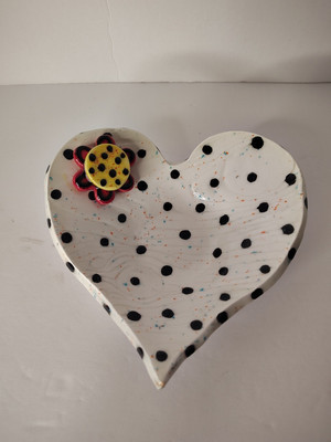 Studio PotteryPolka Dotted Heart-shaped Ceramic Trinket Dish With Applied Flower-image
