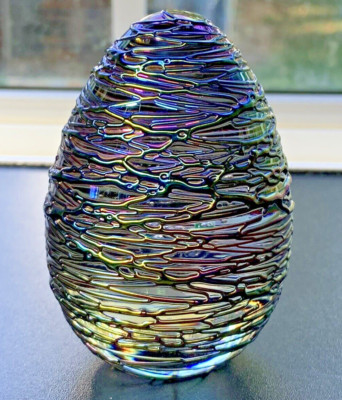GES GLASS EYE STUDIO EGG SHAPED ART PAPERWEIGHT IRIDESCENT/SWIRLED FILIGREE 1991-image