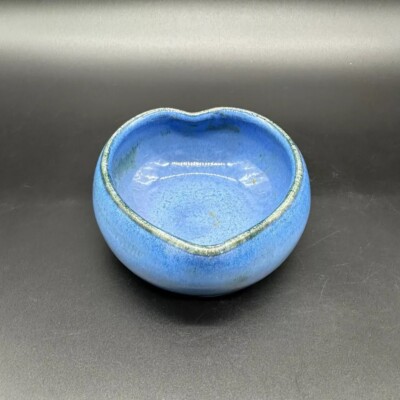 Vintage Pottery Bowl Heart Shaped Dish Studio Art Cane Creek 2003 Valentine Blue-image