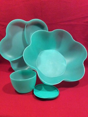 Tupperware ChipNDip Punch Set Salsa Large Green Container Serving Bowl Tray EUC-image