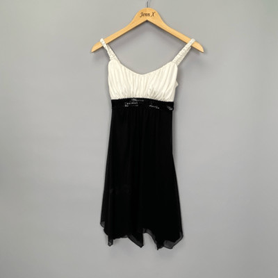 Enfocus Studio Black & White Sequins Sleeveless Dress Size 4P Empire Waist-image