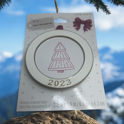 2023 Metal Mini Photo Picture Ornament White  Gold Circle By Studio Decor-image