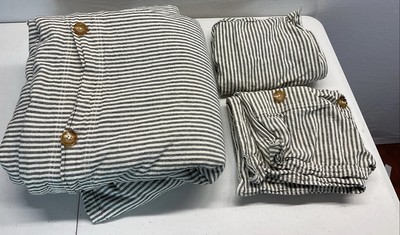 Pottery Barn Wheaton Stripe King Duvet + 2 shams Chambray Linen Blend-image