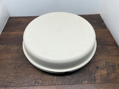 Tupperware Divided Veggie Fruit & Dip Serving Tray 1665 with Lid 1666 Bowl 1667-image