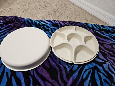 Vintage Tupperware Divided Veggie Relish Party Tray w/ Lidded Dip Bowl 1666-5-image
