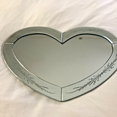 Venetian Heart Shaped Mirror Dresser Set by Studio Silversmiths 12 x 18 FLAW-image