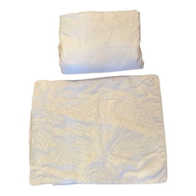 Pottery Barn White Chenille Patterned Full Queen Size Duvet Cover with 1 sham -image