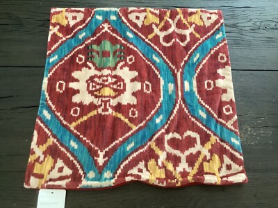 Pottery Barn Zoey Printed Pillow Cover multi red 18 new-image