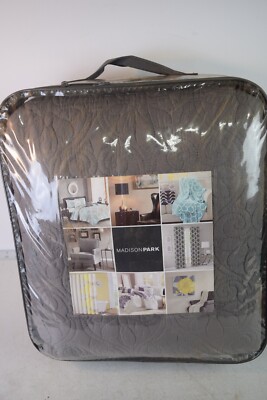 Madison Park CHARCOAL GREY  3pc Queen 102x118 BEDSPREAD SET : DARK GRAY QUILT-image
