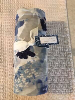 Pottery Barn Rebecca Atwood Blossom 50 x50 Table Throw Gorgeous Print!-image