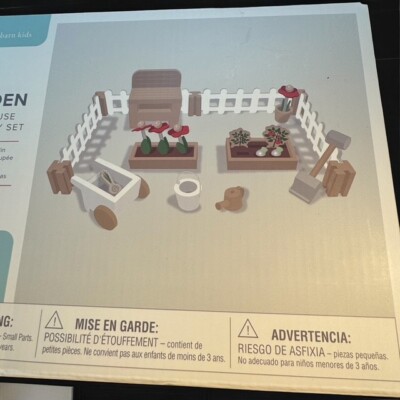 Pottery Barn Kids DOLLHOUSE GARDET SET 28 PC New-image