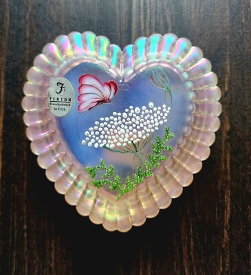 Fenton Hand Painted butterfly Pink champagne Iridescent Heart Shaped Glass Box-image